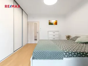 Pronájem bytu 2+kk, Praha - Libeň, Vojenova, 62 m2