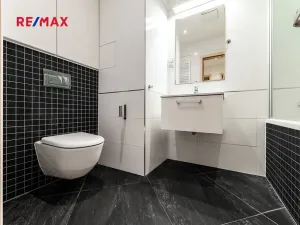 Pronájem bytu 2+kk, Praha - Libeň, Vojenova, 62 m2