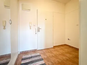 Pronájem bytu 1+1, Odolena Voda, Náměstí Vítězslava Hálka, 37 m2