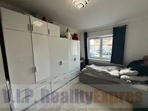 Prodej rodinného domu, Veleň, 176 m2