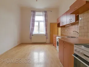 Pronájem bytu 1+1, Praha - Smíchov, Kováků, 36 m2