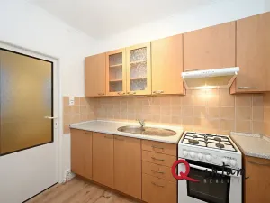 Pronájem bytu 2+1, Praha - Kobylisy, Paláskova, 56 m2