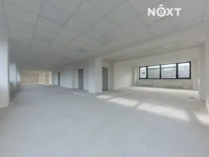 Pronájem kanceláře, Praha - Strašnice, Průběžná, 375 m2