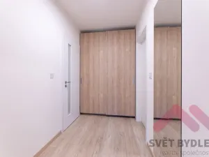 Pronájem bytu 2+kk, Praha - Řepy, Laudova, 60 m2