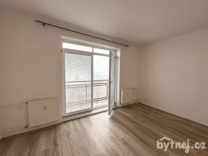 Pronájem bytu 1+kk, Blansko, Okružní, 35 m2