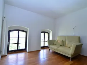 Prodej kanceláře, Praha - Karlín, Šaldova, 194 m2