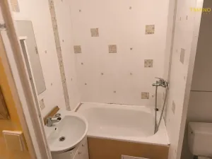 Pronájem bytu 2+1, Třebíč, Fr. Hrubína, 47 m2