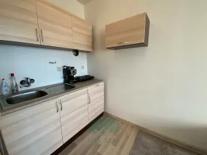 Prodej bytu 1+kk, Praha - Háje, Hlavatého, 27 m2