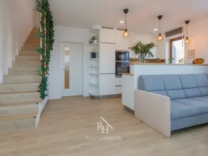 Prodej bytu 5+kk, Unhošť, Buková, 115 m2