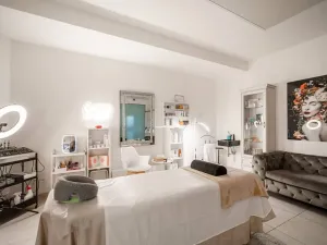 Pronájem obchodního prostoru, Praha - Karlín, Křižíkova, 20 m2