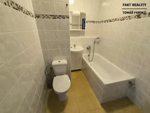 Pronájem bytu 1+kk, Děčín, Želenická, 25 m2
