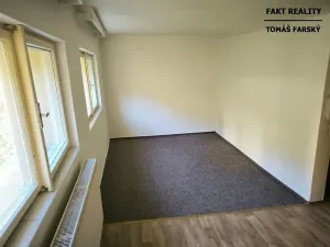 Pronájem bytu 1+kk, Děčín, Teplická, 19 m2