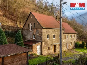 Prodej rodinného domu, Povrly - Roztoky, 202 m2