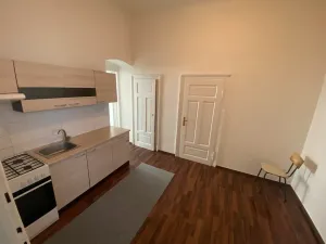 Pronájem bytu 2+1, Brno, Ptašínského, 78 m2