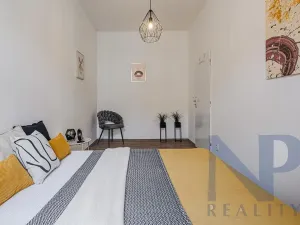 Pronájem bytu 2+kk, Praha - Nusle, Jaromírova, 42 m2