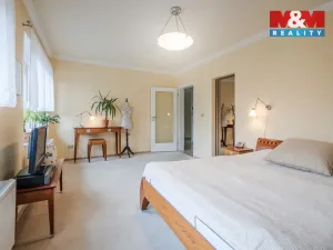 Prodej rodinného domu, Týnec nad Labem - Vinařice, 300 m2