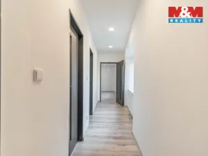 Prodej bytu 4+kk, Klobuky, Náměstí 9. května, 96 m2