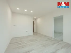 Prodej bytu 2+kk, Chřibská, 36 m2