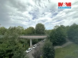 Pronájem bytu 1+kk, Praha - Hloubětín, Nademlejnská, 37 m2