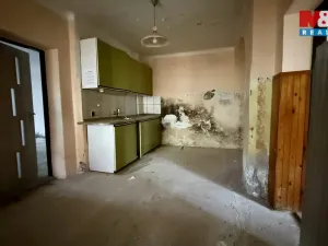 Prodej rodinného domu, Lesná, 144 m2