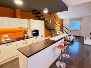 Pronájem bytu 2+kk, Pardubice, nábřeží Závodu míru, 76 m2