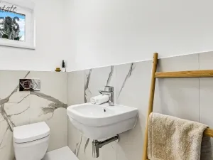 Prodej rodinného domu, Tursko, Jezdecká, 214 m2