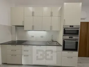 Pronájem bytu 2+kk, Praha - Košíře, Pod Kavalírkou, 53 m2