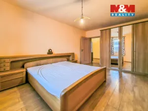 Prodej rodinného domu, Mokrovraty, 375 m2