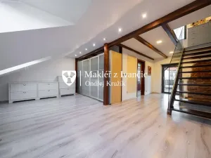 Pronájem rodinného domu, Ivančice, Jana Schwarze, 178 m2