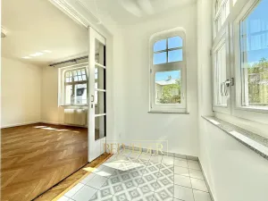 Pronájem atypického bytu, Teplice, J. V. Sládka, 134 m2