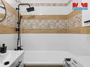 Prodej bytu 2+1, Semily - Podmoklice, Jižní, 55 m2