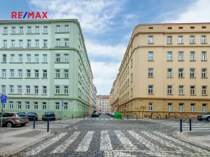 Pronájem bytu 3+1, Praha - Holešovice, Umělecká, 93 m2