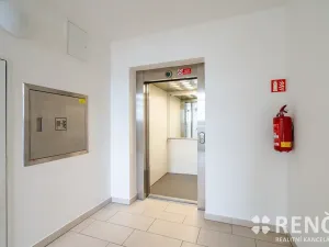 Pronájem bytu 2+kk, Brno, Libušina třída, 46 m2