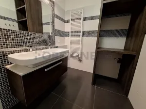 Pronájem bytu 2+kk, Olomouc, Jeremiášova, 72 m2