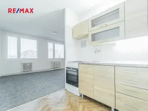 Prodej bytu 1+kk, Kladno, Americká, 34 m2