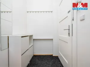 Prodej bytu 2+kk, Praha - Bubeneč, M. J. Lermontova, 43 m2