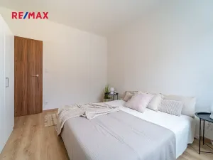 Pronájem bytu 2+kk, Brno, Listnatá, 45 m2