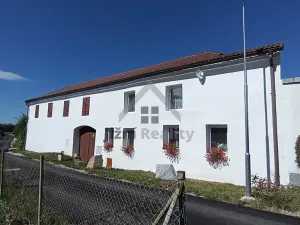 Prodej rodinného domu, Trhové Sviny, Rejta, 500 m2