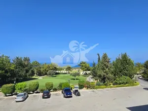 Prodej vily, Agios Amvrosios Keryneias, Kypr, 180 m2