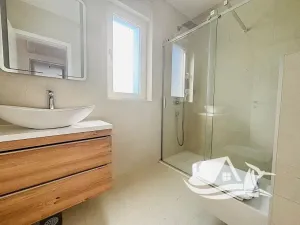 Prodej bytu 4+kk, Novalja, Chorvatsko, 78 m2