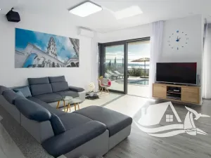 Prodej vily, Split, Chorvatsko, 195 m2