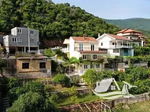 Prodej rodinného domu, Zelenika, Černá Hora, 164 m2