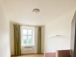 Pronájem bytu 2+1, Praha - Holešovice, U Uranie, 52 m2