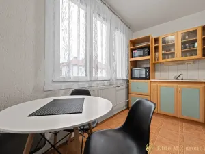 Prodej bytu 2+1, Kladruby, Stříbrská, 54 m2