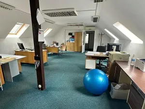 Pronájem skladu, Praha, Libušská, 1900 m2