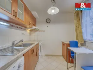 Prodej bytu 1+1, Praha - Černý Most, Bouřilova, 38 m2