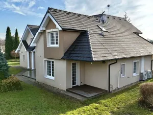 Pronájem rodinného domu, Jesenice - Zdiměřice, Skřivanová, 345 m2