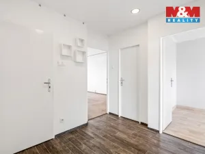 Prodej bytu 3+1, Teplice - Prosetice, Rovná, 67 m2