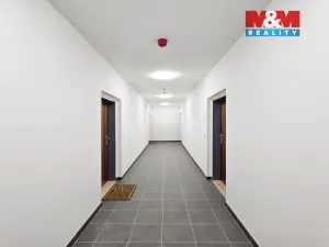 Pronájem bytu 1+kk, Praha, Fabiánové, 34 m2