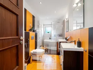 Prodej vícegeneračního domu, Praha - Štěrboholy, Pod areálem, 333 m2